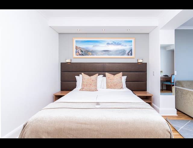 1 BEDROOM APARTMENT SOLD IN BANTRY BAY